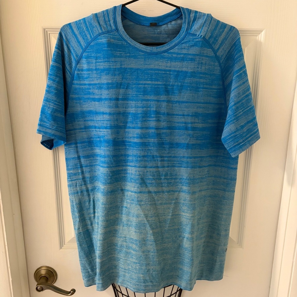 Lululemon Mens Large Blue Space Dye Short Sleeve Athletic Running Shirt
